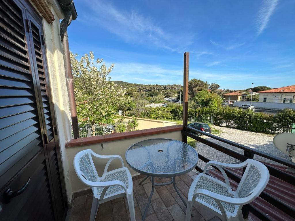 Apartamento Casa Danila Quercianella Exterior foto